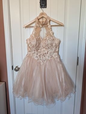 Dave & Johnny Lace Halter Mini Prom Dress W5/6 Cream/Blush